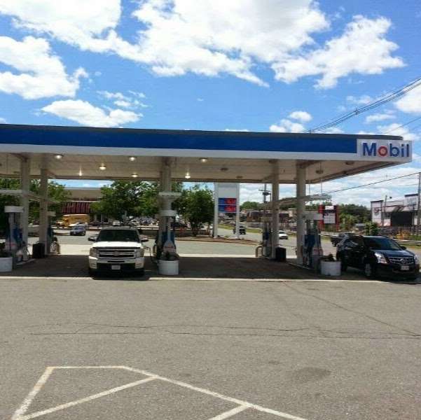 Mobil | 137 Newbury St, Peabody, MA 01960 | Phone: (978) 536-7437