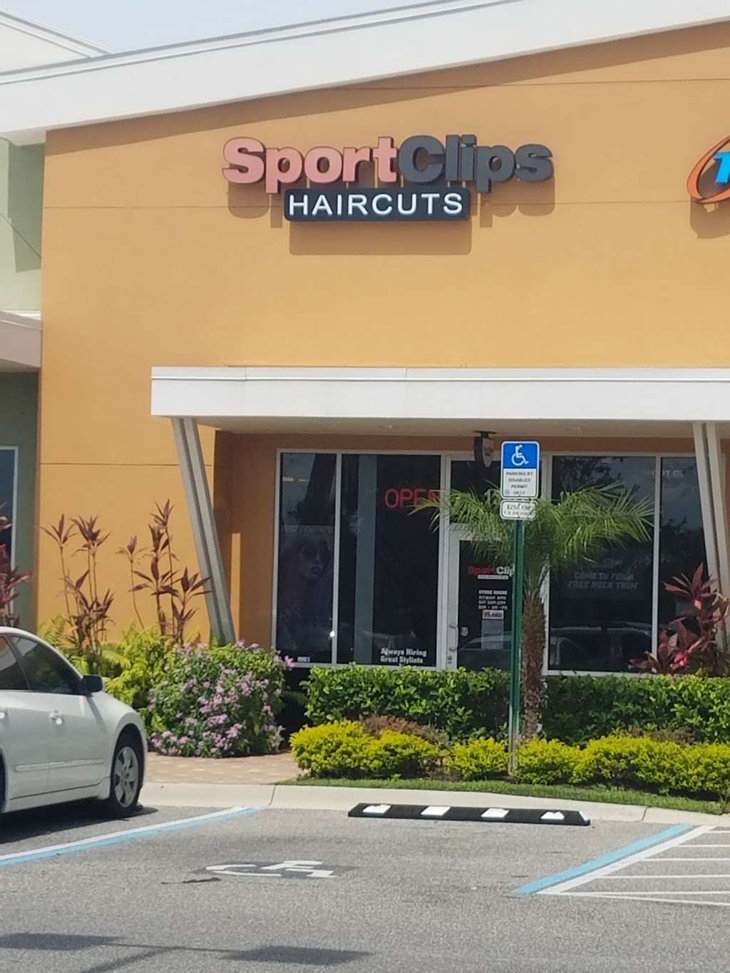 Sport Clips Haircuts of Orlando -University Shoppes | 3402 Technological Ave Suite 130, Orlando, FL 32817 | Phone: (407) 730-3444