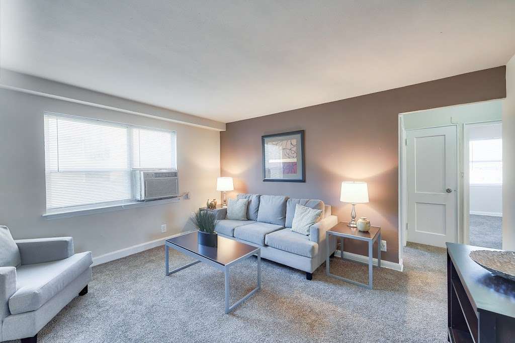 Maplewood Apartments | 956 Argonne Dr, Baltimore, MD 21218, USA | Phone: (410) 323-5775