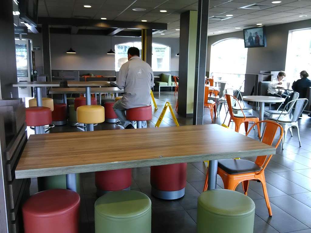 McDonalds | 2320 Roll Drive, San Diego, CA 92154, USA | Phone: (619) 661-7232