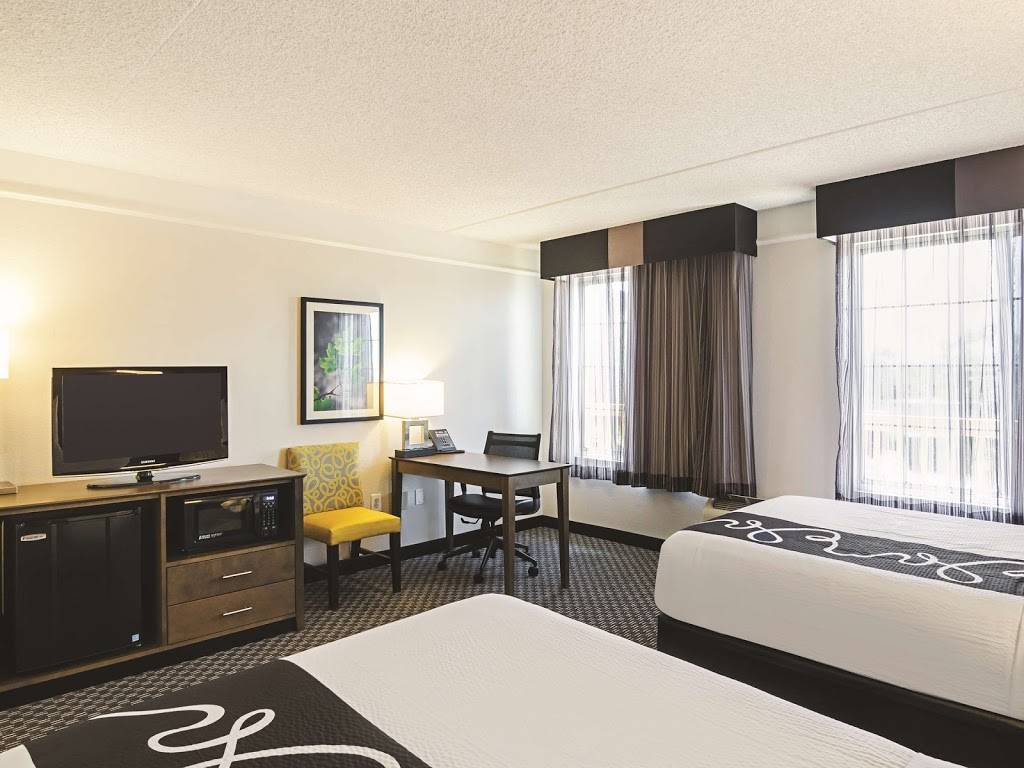 La Quinta Inn & Suites by Wyndham Denver Tech Center | 7077 S Clinton St, Greenwood Village, CO 80112, USA | Phone: (303) 649-9969