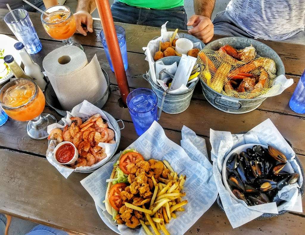 Joes Crab Shack | 230 Portofino Way, Redondo Beach, CA 90277 | Phone: (310) 406-1999