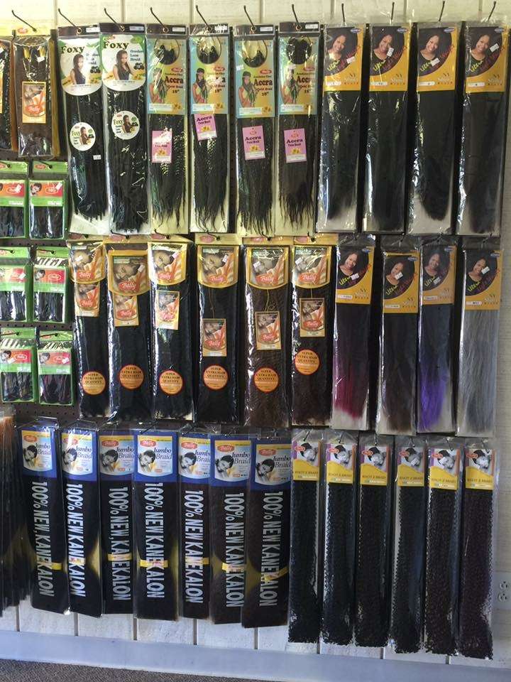 Good Looks Beauty Supply | 2986 Kings Hwy suite b, Oak Grove, VA 22443, USA | Phone: (804) 867-6592