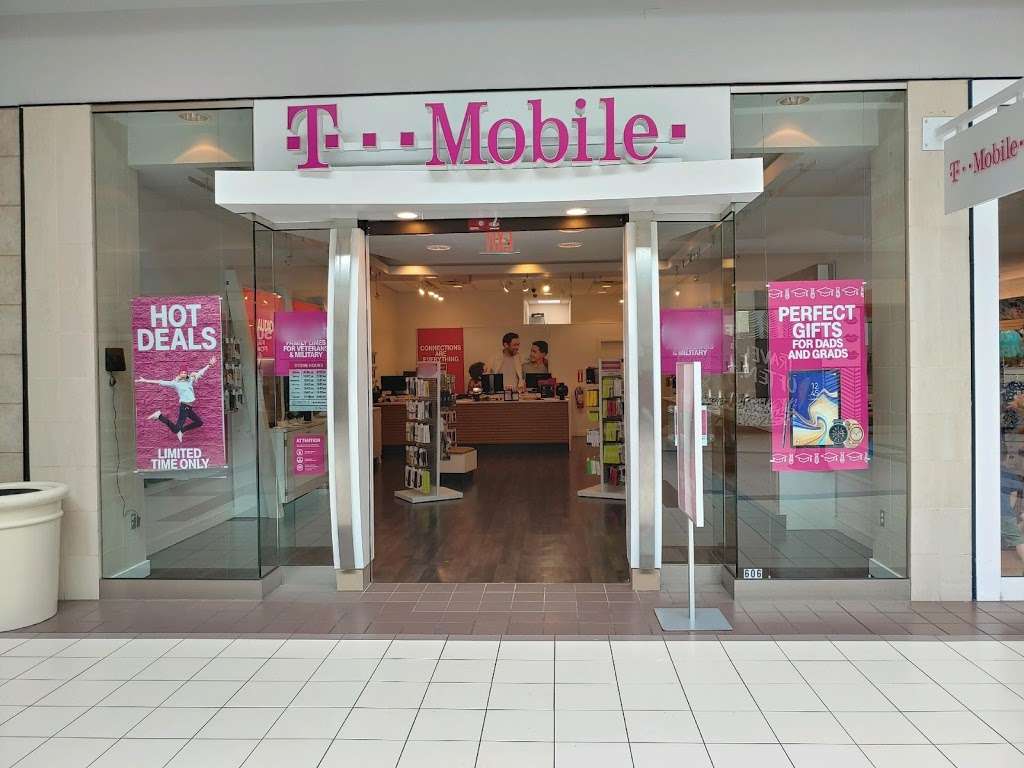 T-Mobile | 707 Neshaminy Mall #606, Bensalem, PA 19020, USA | Phone: (215) 364-2197