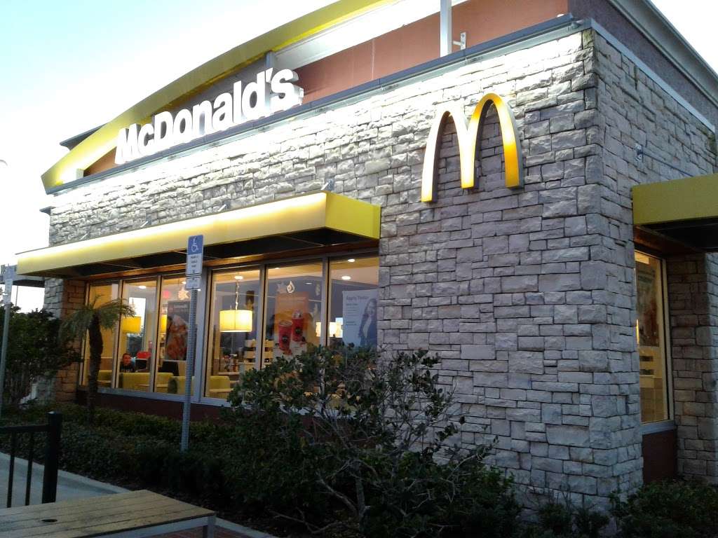 McDonalds | 5370 Stadium Pkwy, Rockledge, FL 32955, USA | Phone: (321) 632-1563