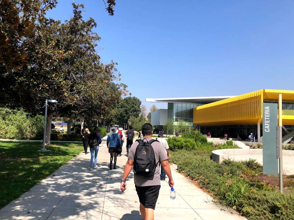 La Valley College | 5645 Fulton Ave, Van Nuys, CA 91401, USA