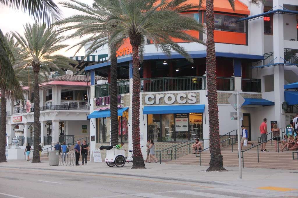 crocs broward mall