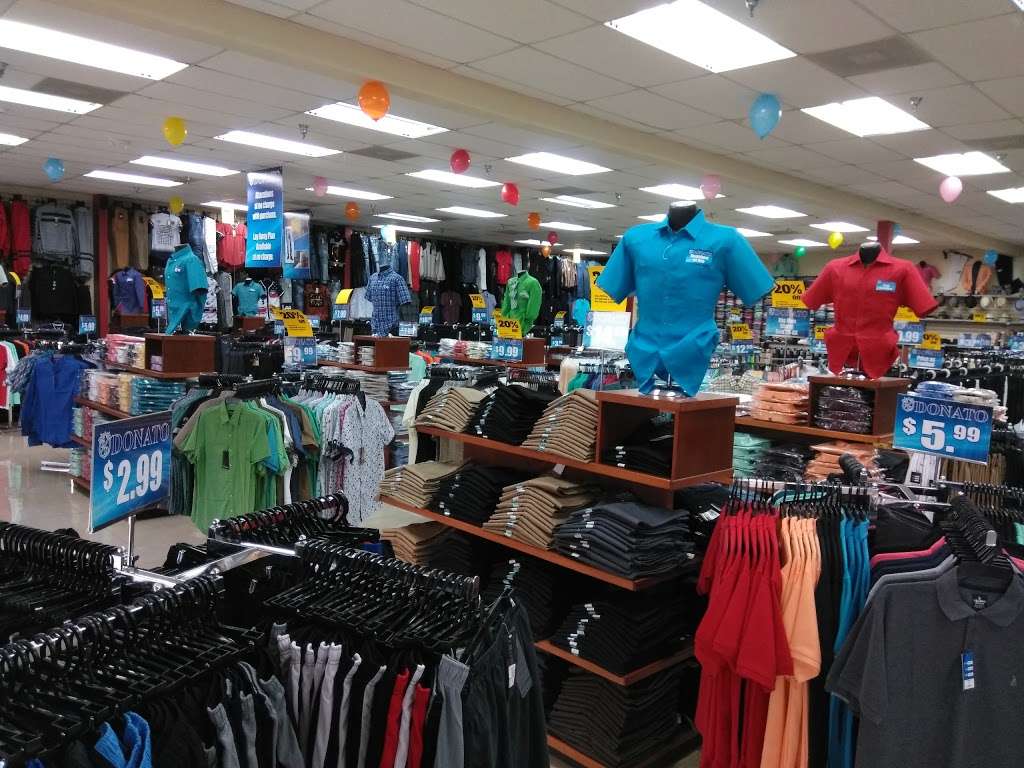 Lake Fredrica Shopping Center | 3902-4048 S Semoran Blvd, Orlando, FL 32822, USA | Phone: (407) 381-5777