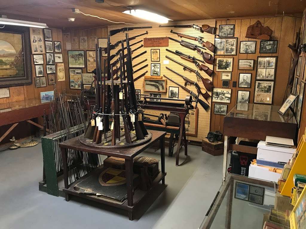 A. W. Peterson Gun Shop | 4255 W Old US Hwy 441, Mt Dora, FL 32757, USA | Phone: (352) 383-4258
