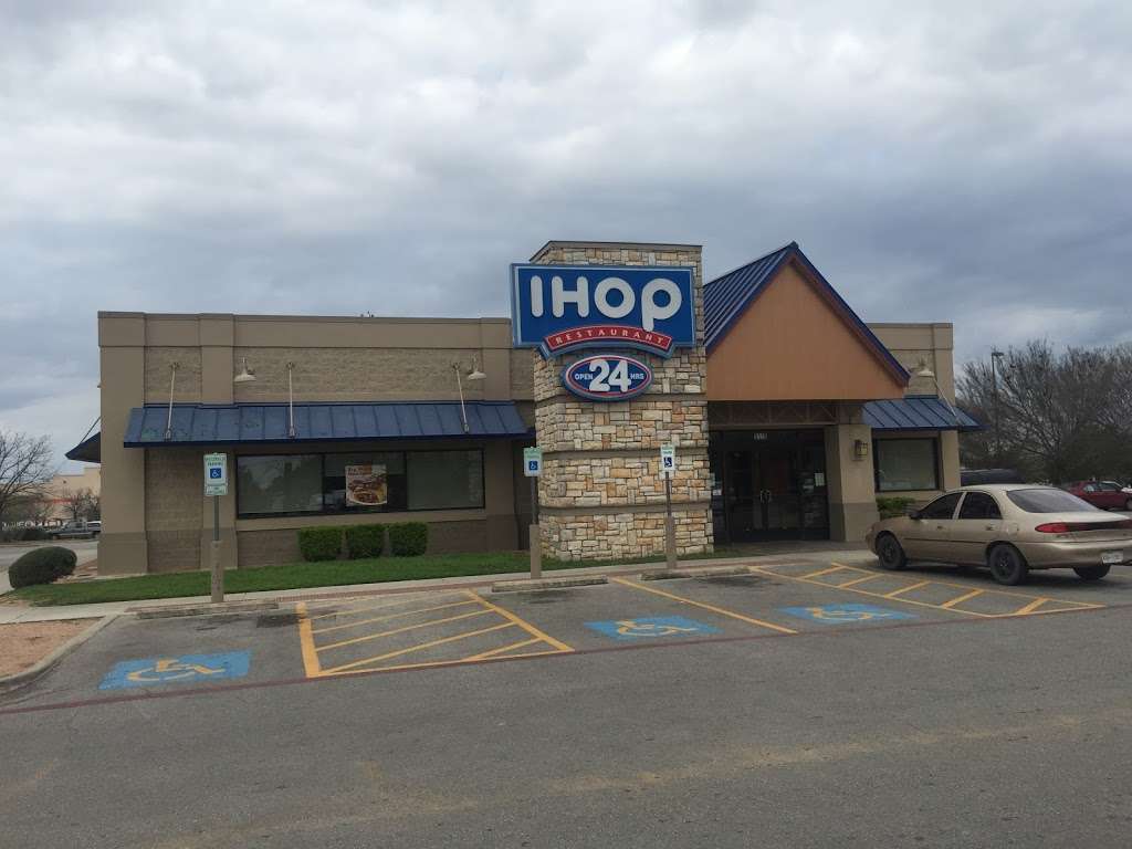 IHOP | 3115 SE Military Dr, San Antonio, TX 78223, USA | Phone: (210) 333-2985