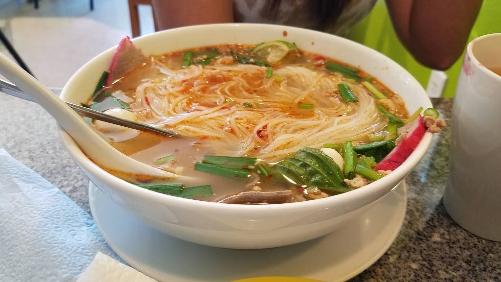 HA & VL Vietnamese Noodle Soup | 2738 SE 82nd Ave UNIT 102, Portland, OR 97266, USA | Phone: (503) 772-0103