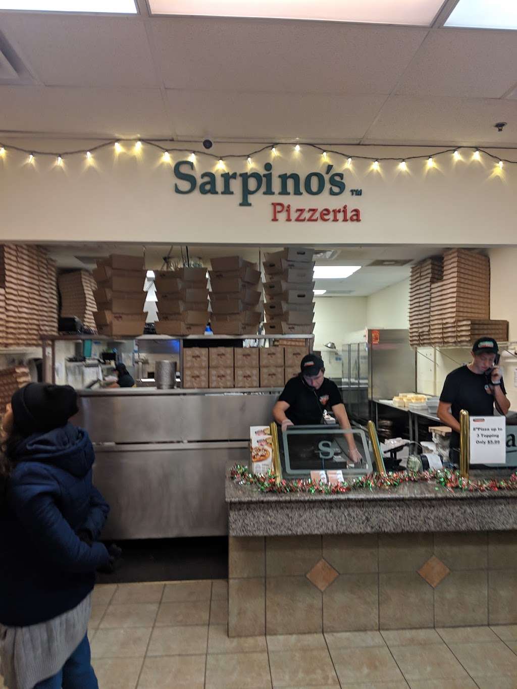 Sarpinos Pizzeria Riverwoods | 2017 Milwaukee Ave, Riverwoods, IL 60015 | Phone: (847) 419-1100