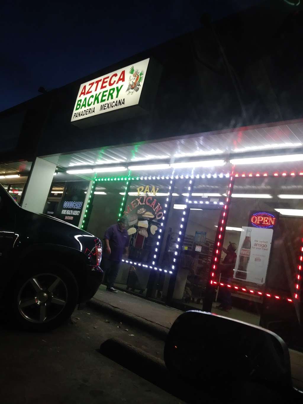 Azteca Mexican Bakery | 11555 Ferguson Rd # 500, Dallas, TX 75228, USA | Phone: (972) 686-6281