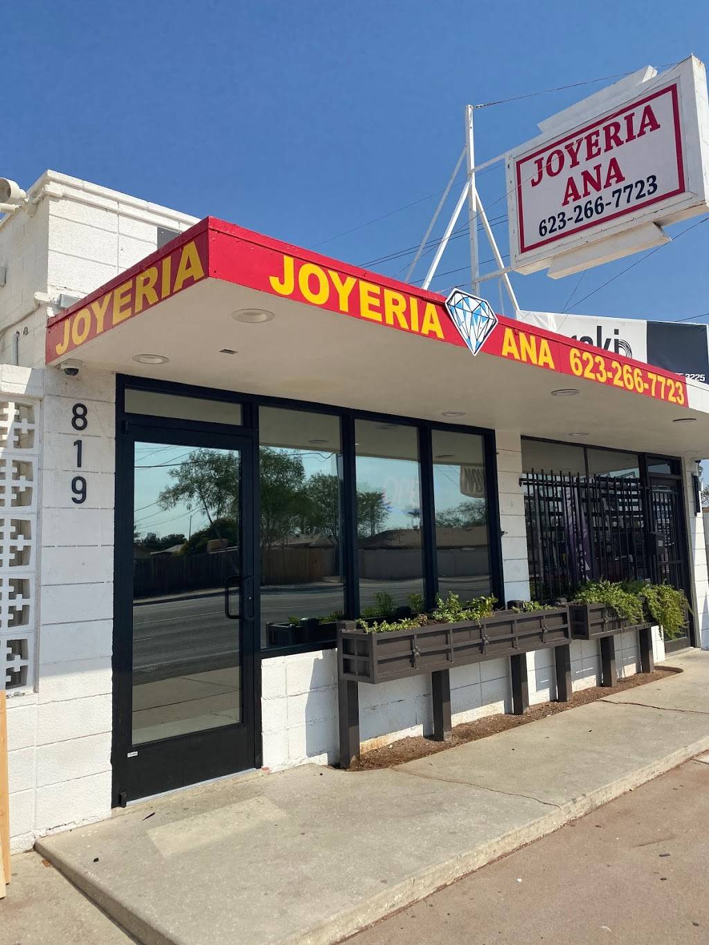 joyeria ana | 819 N 32nd St, Phoenix, AZ 85008, USA | Phone: (623) 266-7723