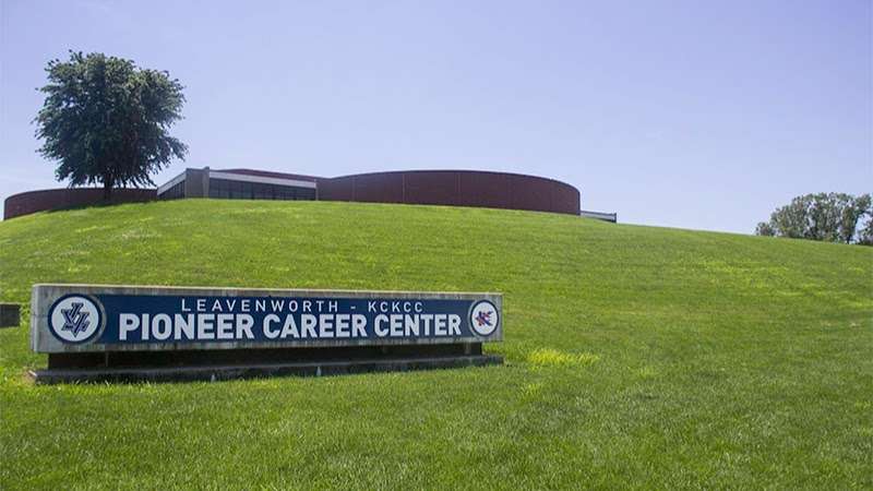 KCKCC Pioneer Career Center | 1901 Spruce St, Leavenworth, KS 66048, USA | Phone: (913) 288-7750