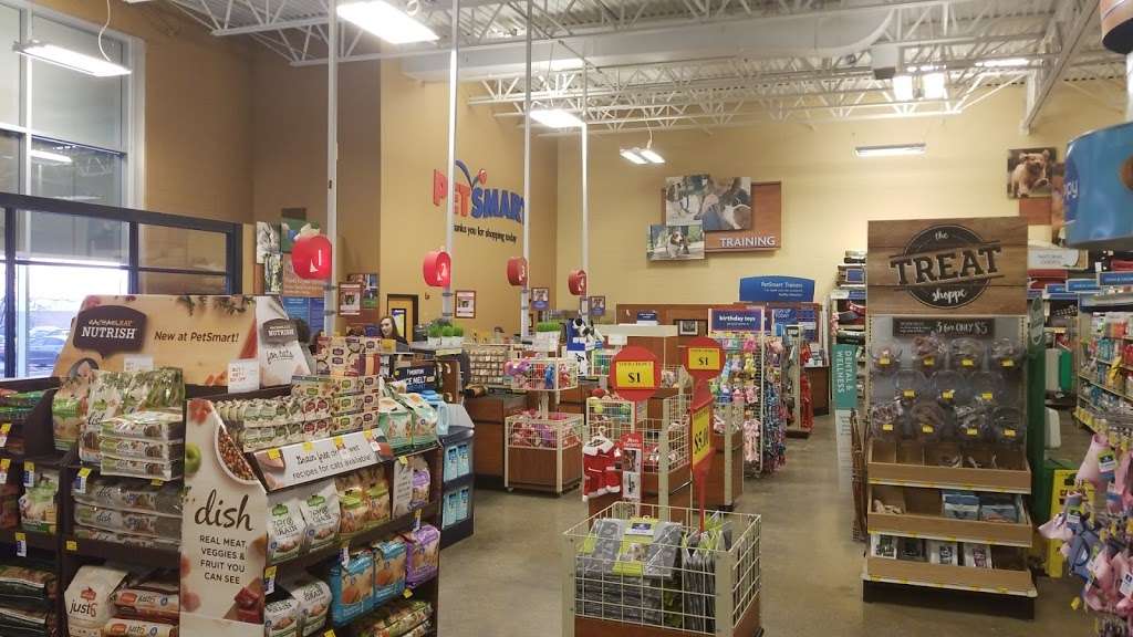 PetSmart | 8500 N Evanston Ave, Kansas City, MO 64157, USA | Phone: (816) 407-9195