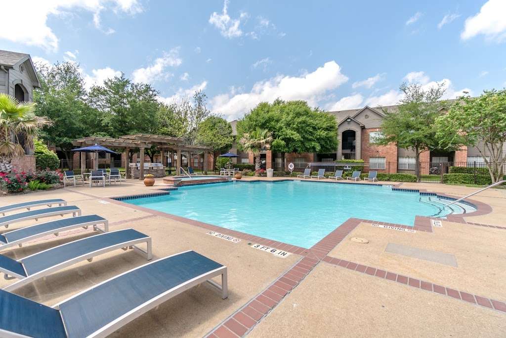 Riverbend Apartment Homes | 301 N Wesley Dr, League City, TX 77573, USA | Phone: (281) 601-1951