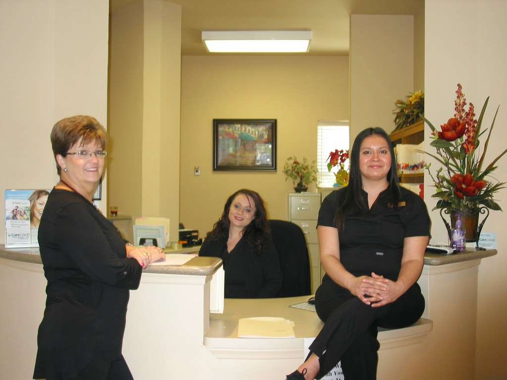 UC Smiles Orthodontics | 106 Rose Garden Dr, Universal City, TX 78148, USA | Phone: (210) 658-2251