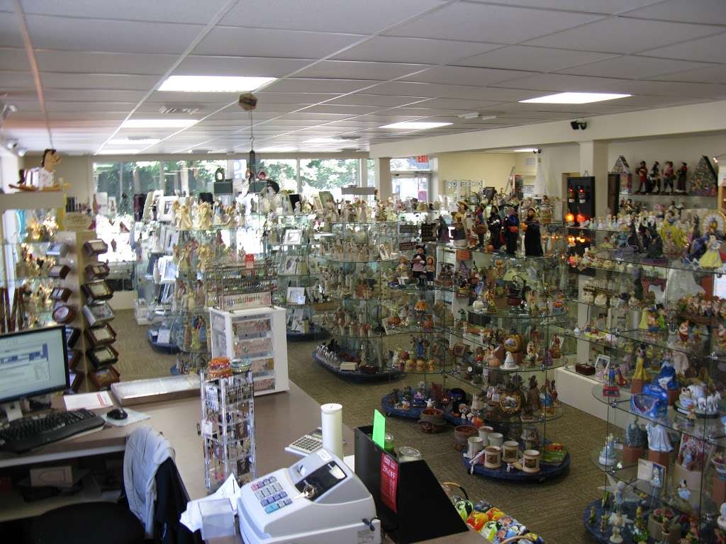 Fitzulas Gift Shop | 140 Windermere Ave, Greenwood Lake, NY 10925, USA | Phone: (845) 595-1550