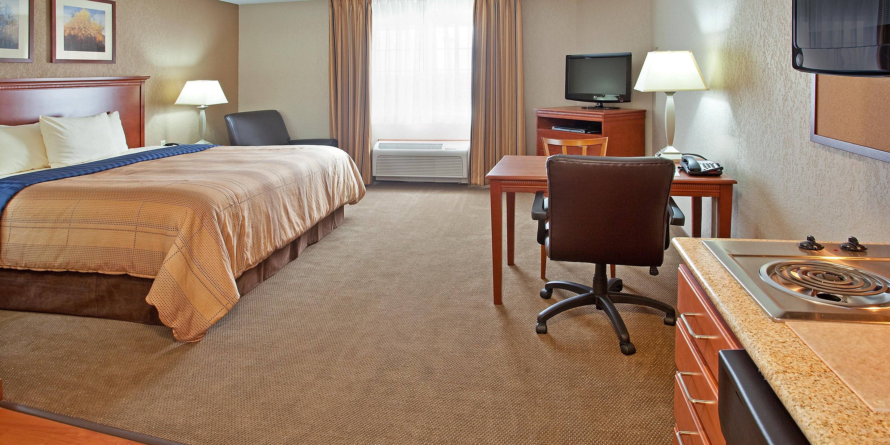 Candlewood Suites | 1780 Capital St, Elgin, IL 60124, United States | Phone: (847) 888-0600