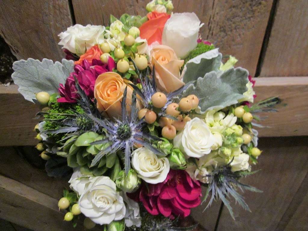 Creedons Flower Shop | 521 OHara Rd, Roaring Brook Township, PA 18444, USA | Phone: (570) 343-3563