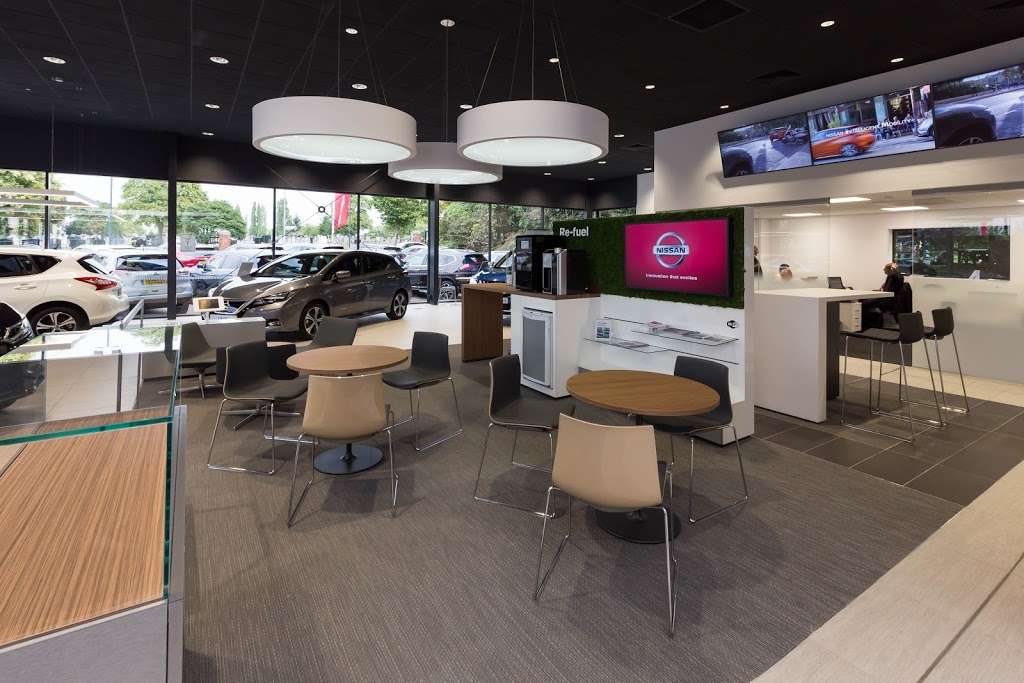 Glyn Hopkin Nissan Waltham Abbey | 1 Cartersfield Rd, Waltham Abbey EN9 1JD, UK | Phone: 01992 809883