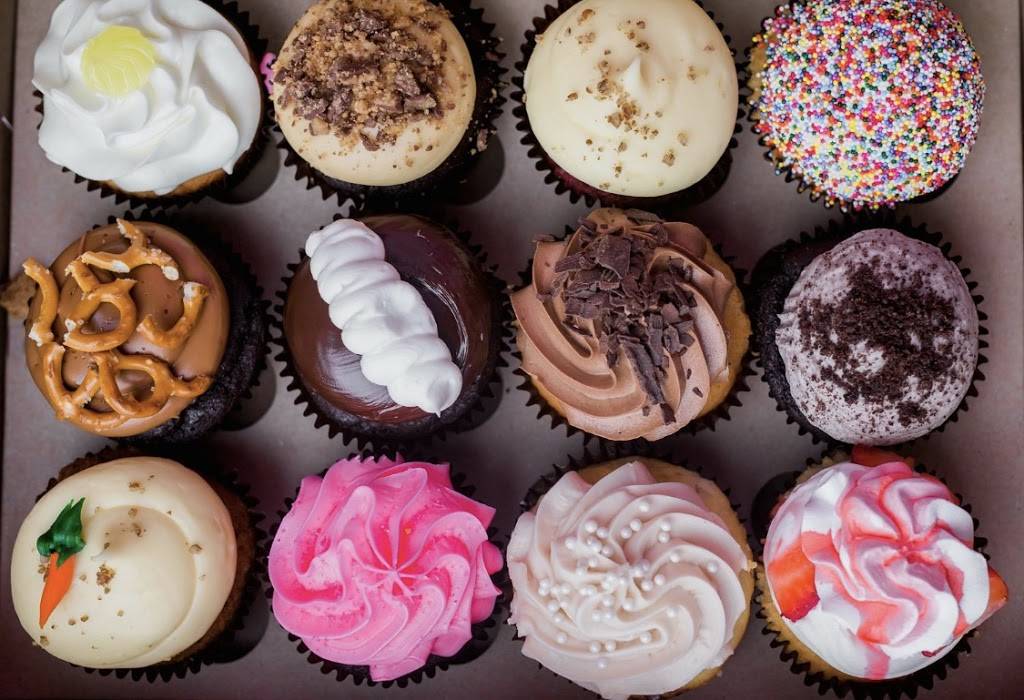 Smallcakes: Cupcakery & Creamery | 16476 Beach Blvd, Westminster, CA 92683, USA | Phone: (714) 587-9064