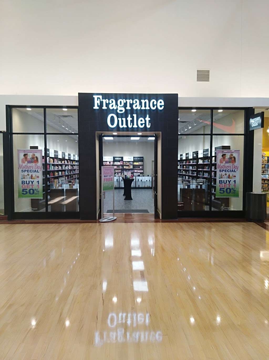 Fragrance Outlet | 5416 New Fashion Way, Charlotte, NC 28278, USA | Phone: (704) 587-0880