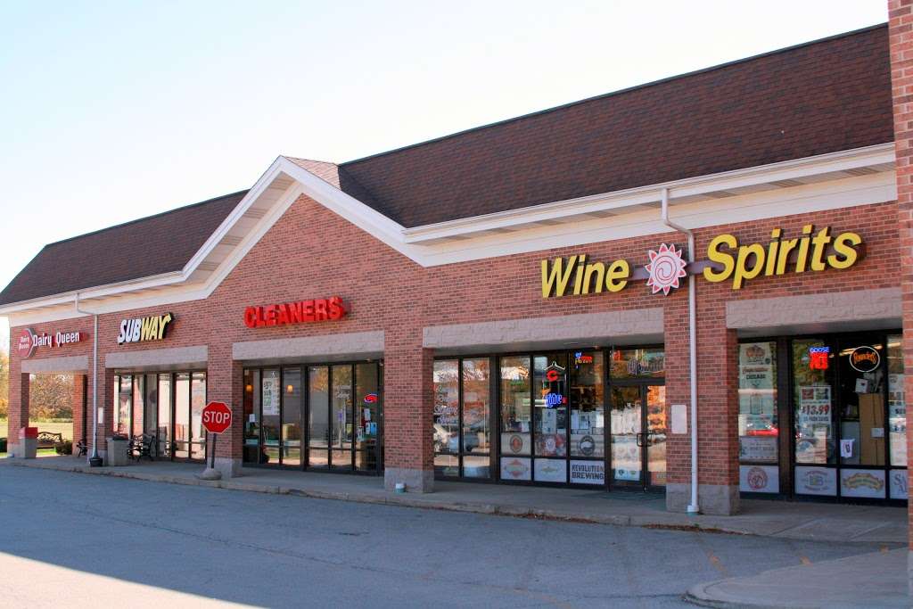 Tuscan Sun Wine & Spirits | 107 W Oak Knoll Dr, Hampshire, IL 60140, USA | Phone: (847) 683-7691