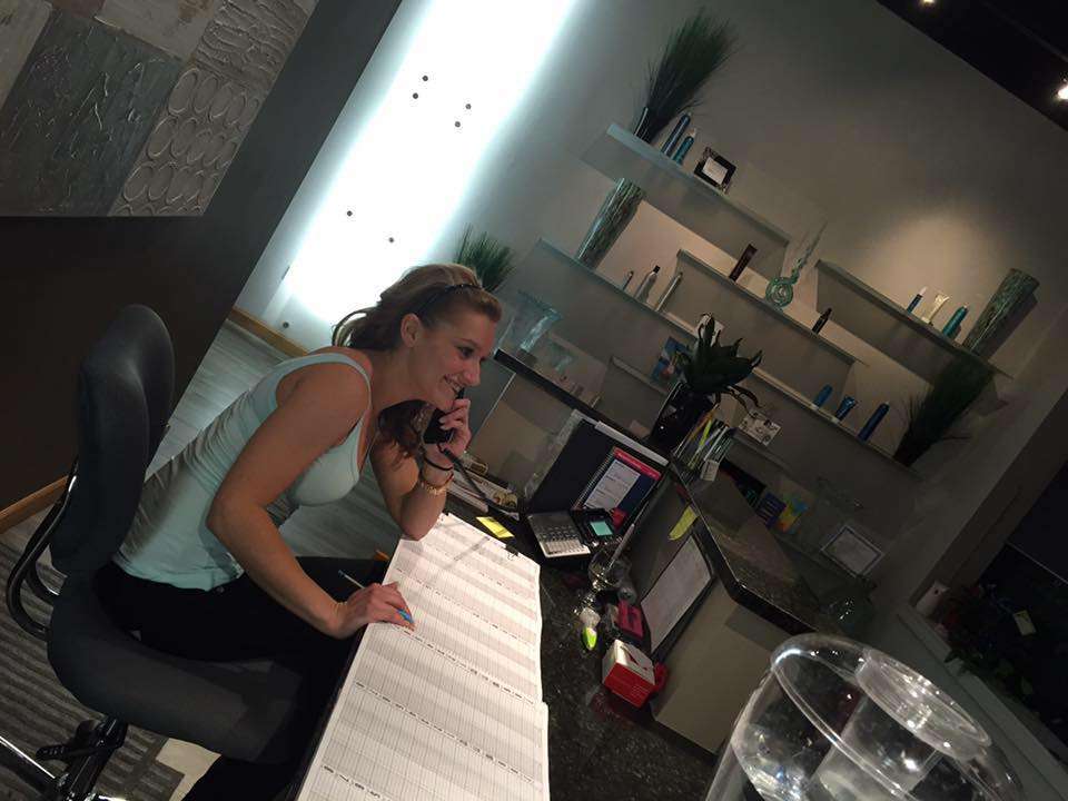 Hair Spa DSheri | 3029 Barrington Rd, Hoffman Estates, IL 60192, USA | Phone: (847) 765-9000