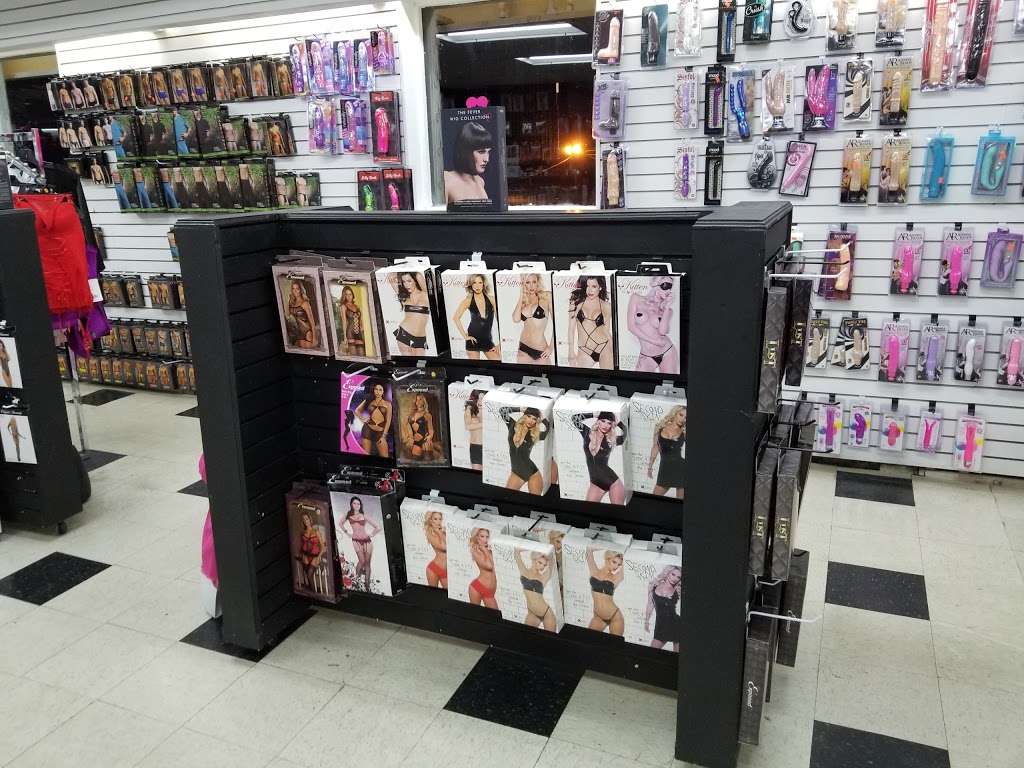 Moonlight Adult Boutique | 8910 E US Hwy 40, Kansas City, MO 64129, USA | Phone: (816) 255-3431