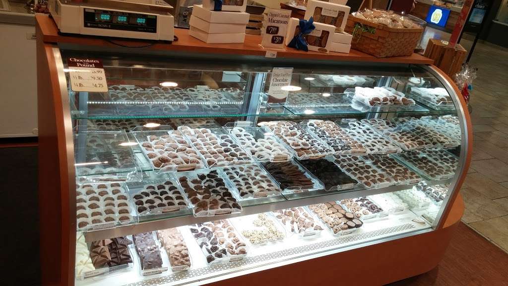 Gertrude Hawk Chocolates | 100 Viewmont Dr, Scranton, PA 18508, USA | Phone: (570) 348-5320