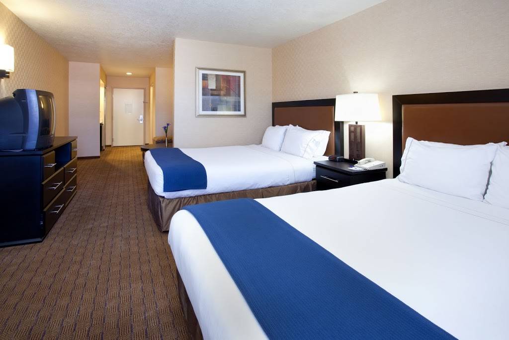 Holiday Inn Express & Suites Albuquerque-N. Balloon Fsta Park | 5401 Alameda Blvd NE, Albuquerque, NM 87113, USA | Phone: (505) 797-2291