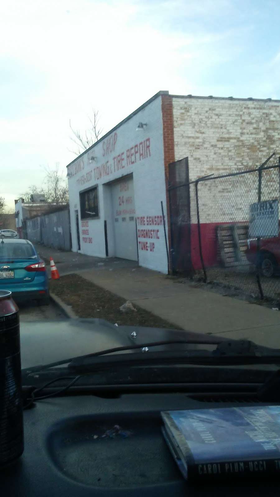 Raybons Auto Repair | 4421 W Grenshaw St, Chicago, IL 60624, USA | Phone: (773) 638-5257