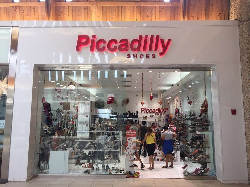 ISHOES STORE AT WESTLAND MALL, PICCADILLY AND BEIRA RIO SHOES | 1675 W 49th St, Hialeah, FL 33012, USA | Phone: (305) 819-2996