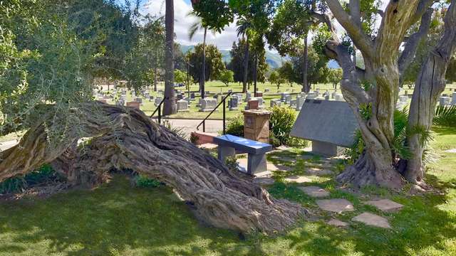 Pierce Brothers Santa Paula Cemetery | 380 Cemetery Rd, Santa Paula, CA 93060 | Phone: (805) 525-5258