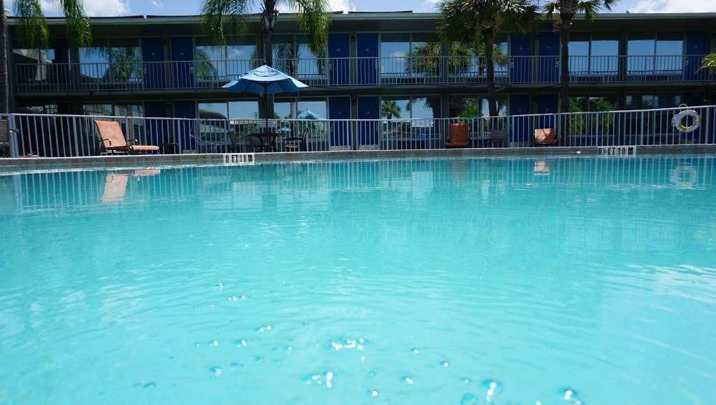 Days Inn by Wyndham Orlando/International Drive | 5858 International Dr, Orlando, FL 32819, USA | Phone: (407) 536-8949