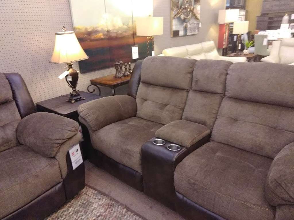 Value City Furniture | 1581 Wesel Blvd, Hagerstown, MD 21740, USA | Phone: (301) 745-4045