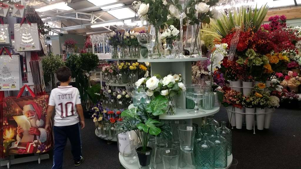 Wolden Garden Centre | Cattlegate Rd, Enfield EN2 9DW, UK | Phone: 020 8363 7003