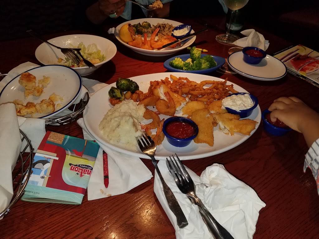 Red Lobster | 555 S Van Dorn St, Alexandria, VA 22304, USA | Phone: (703) 370-9422