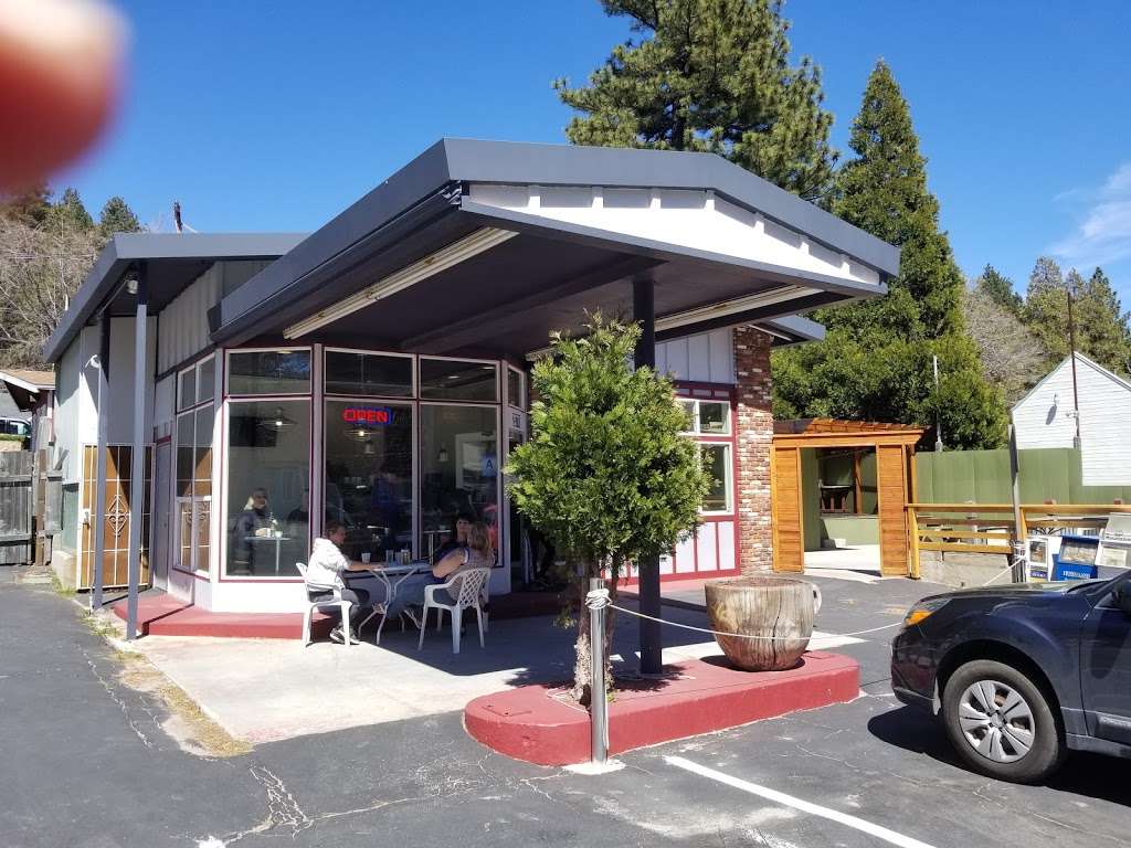 Higher Grounds Coffee House | 23776 Lake Dr, Crestline, CA 92325 | Phone: (909) 589-2772