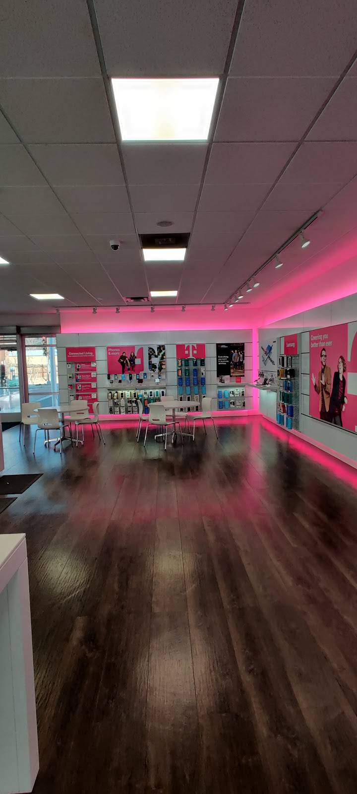 T-Mobile | 6015 4th St NW, Albuquerque, NM 87107, USA | Phone: (505) 219-2361