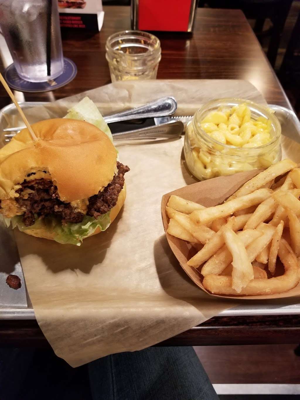 Crafty Burger N Tap | 02352, Denver, NC 28037, USA | Phone: (704) 966-1820