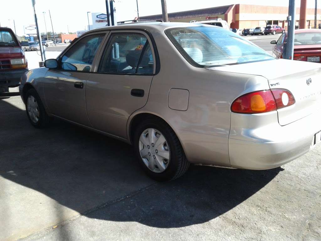 Jesses Fina Auto Sales | 4123 W Commerce St, San Antonio, TX 78207 | Phone: (210) 434-2270