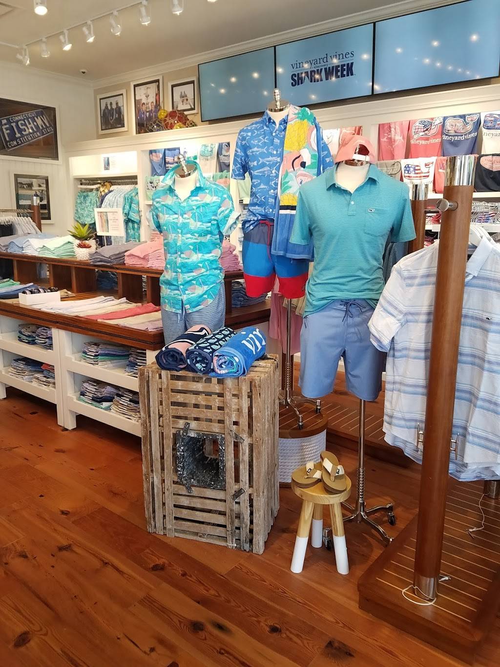 vineyard vines | 300 Park Ave Suite #152, Shaker Heights, OH 44122 | Phone: (216) 430-7895