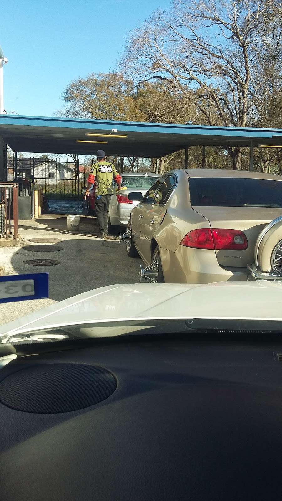 Chris Hands On Car Wash | 4821 Tidwell Rd, Houston, TX 77016