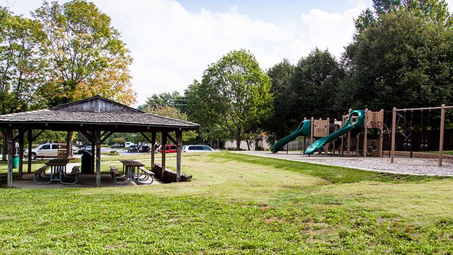 Bois D’Arc Park | W 88th Terrace, Lenexa, KS 66219, USA | Phone: (913) 477-7100