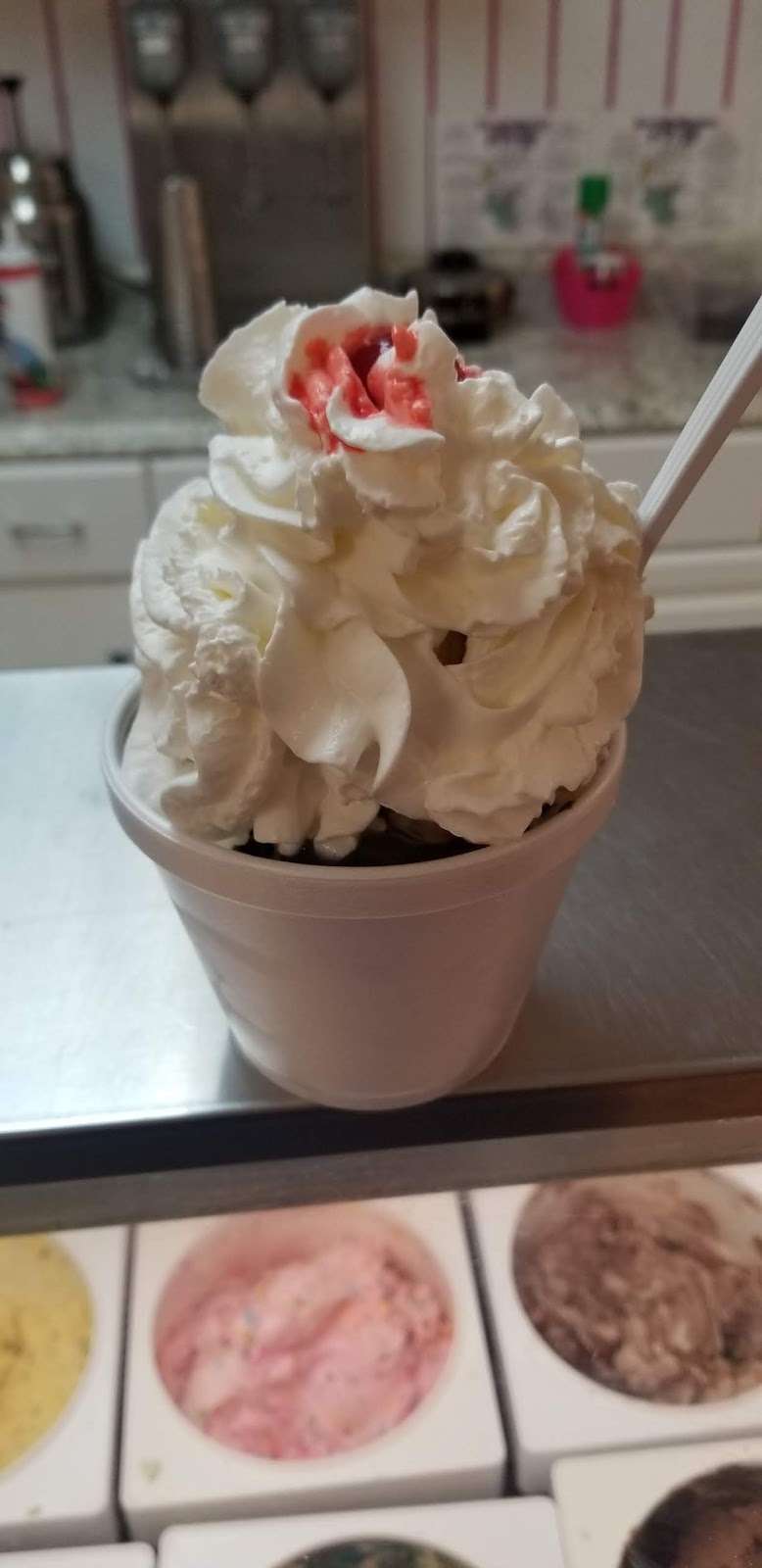 Lizzys Ice Cream | 6305 New Jersey Ave, Wildwood Crest, NJ 08260