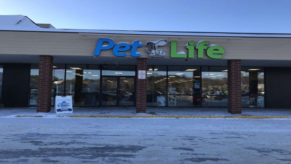 Pet Life | 307 Great Rd, Bedford, MA 01730, USA | Phone: (781) 538-5068