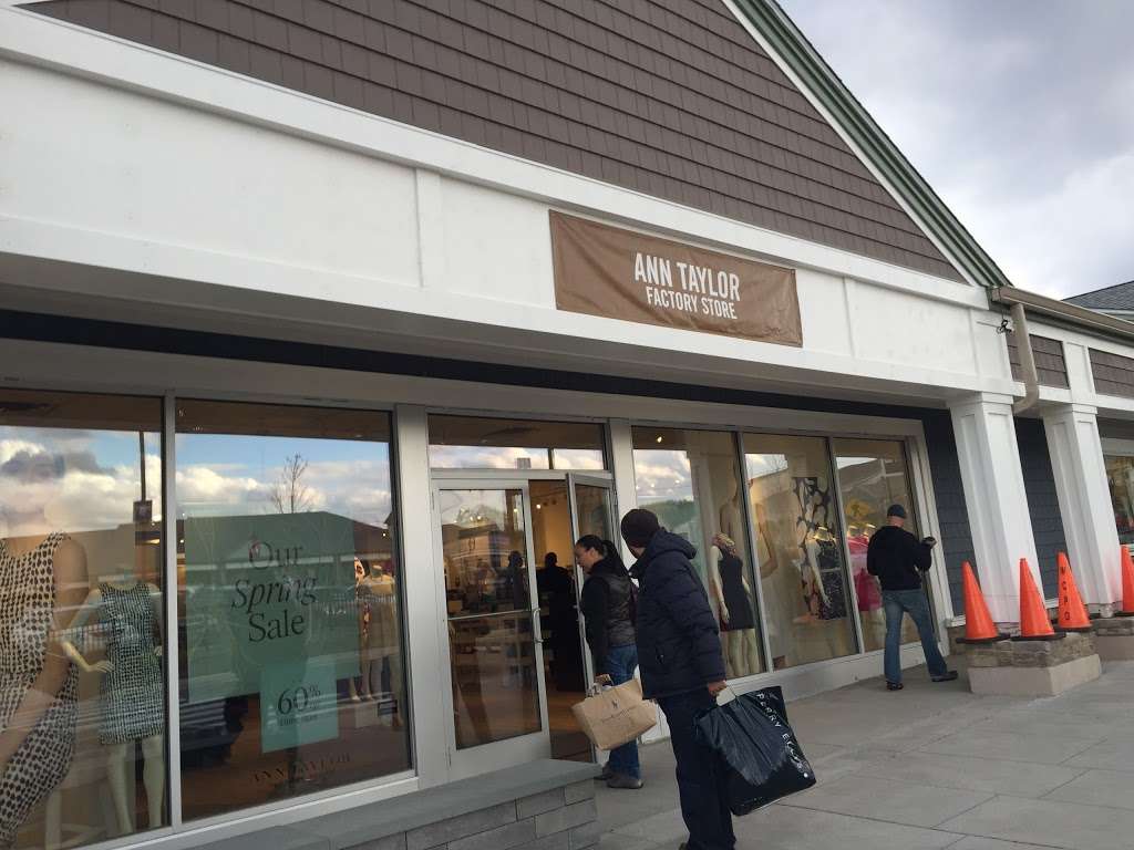 Ann Taylor Factory Store | 117 Niagara Lane, Central Valley, NY 10917, USA | Phone: (845) 928-4586